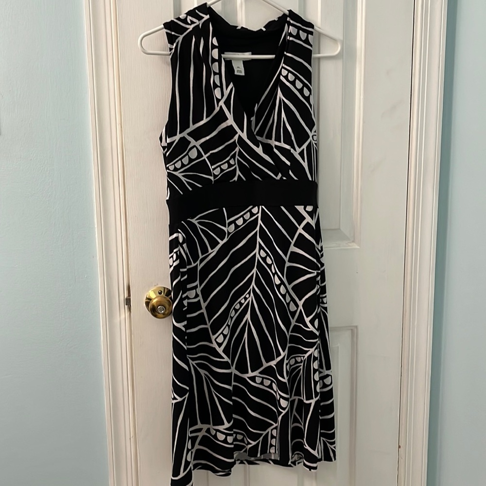Like new White House Black Market dress. Size XS